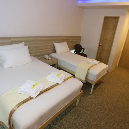 1010 Hotel Muntinlupa City Eksteriør bilde