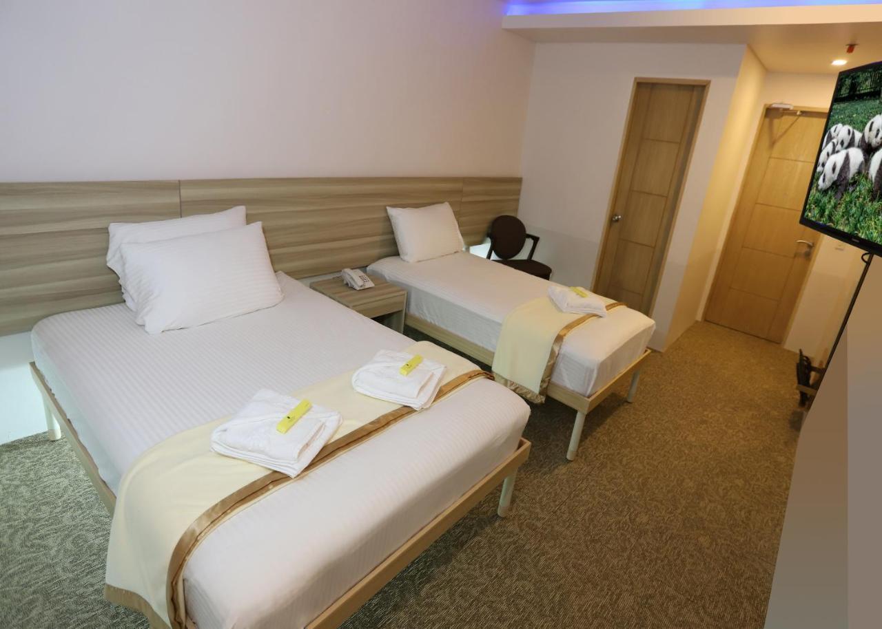 1010 Hotel Muntinlupa City Eksteriør bilde